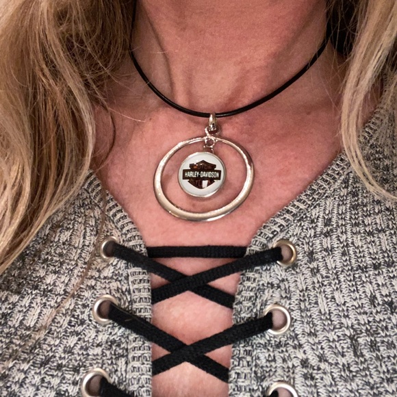 - HD Snap Necklace - Picture 7 of 9